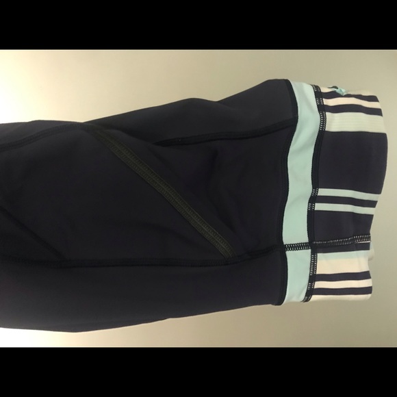 Lululemon cropped leggings - Picture 4 of 4